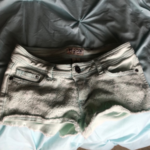 Light blue cut off shorts - Picture 1 of 4